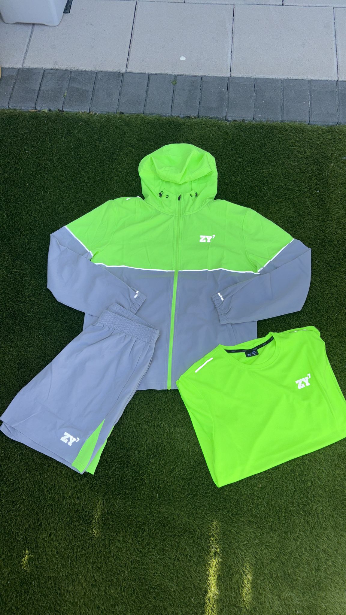 VIVID SHORTSETS SET + TSHIRT(LIME GREEN & GREY)